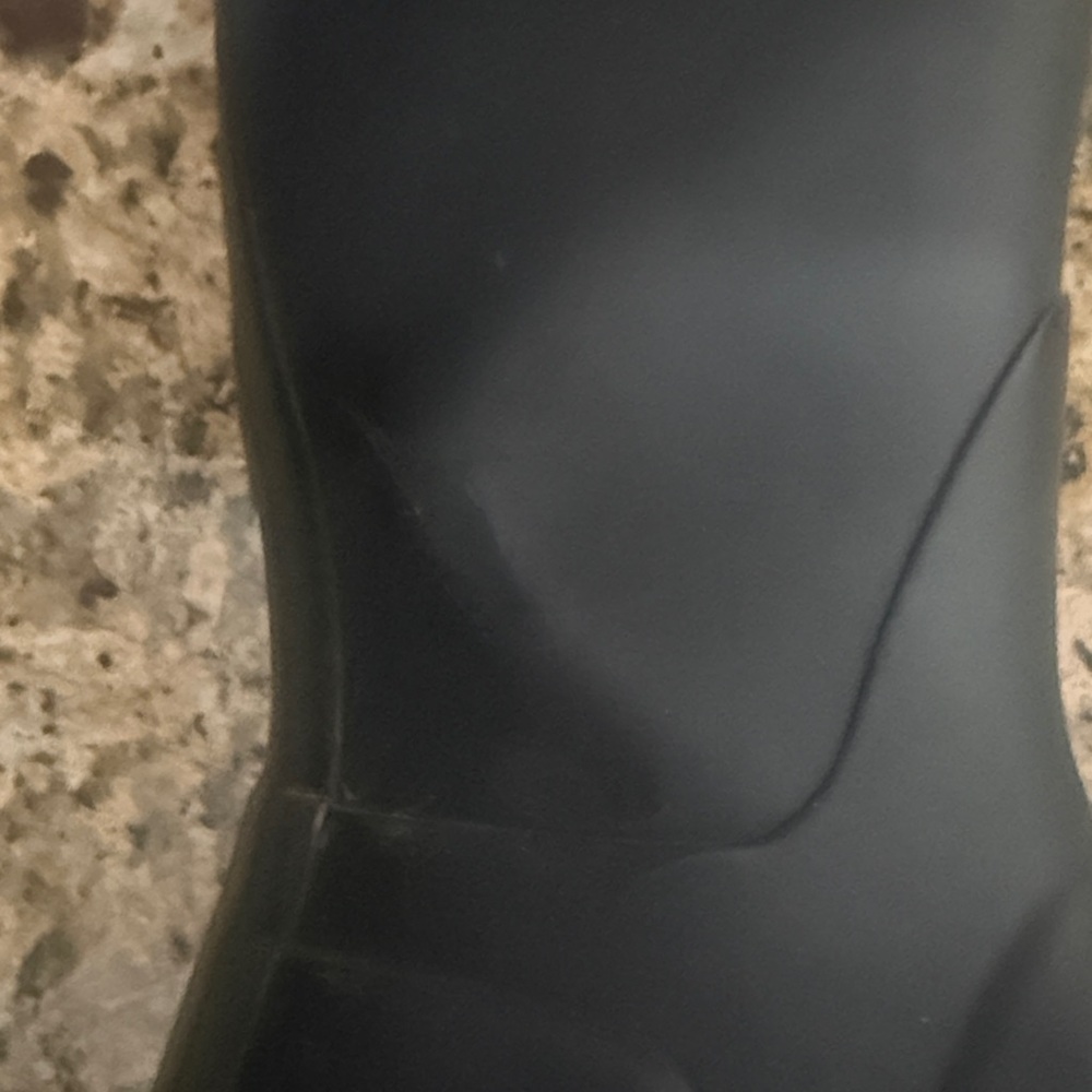 Hunter Classic Black Rain Boots- discounted due to cracking inside and outside. - Picture 5 of 8